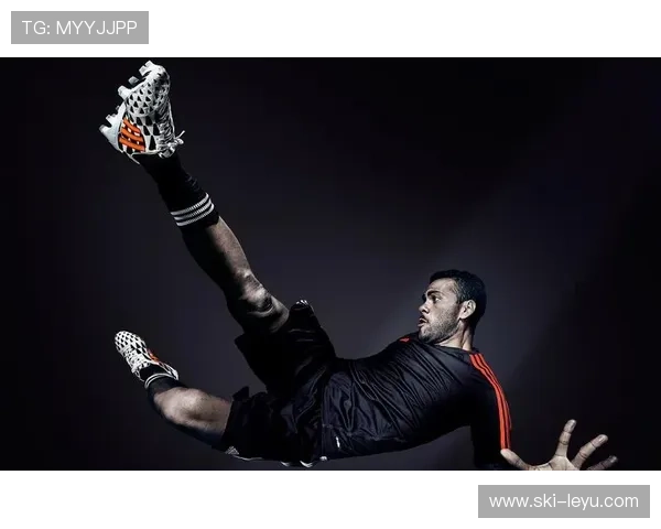 足球明星同款卫衣精选推荐球迷必备时尚单品图集